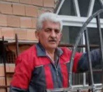 تصویر احمدی کمرپشتی